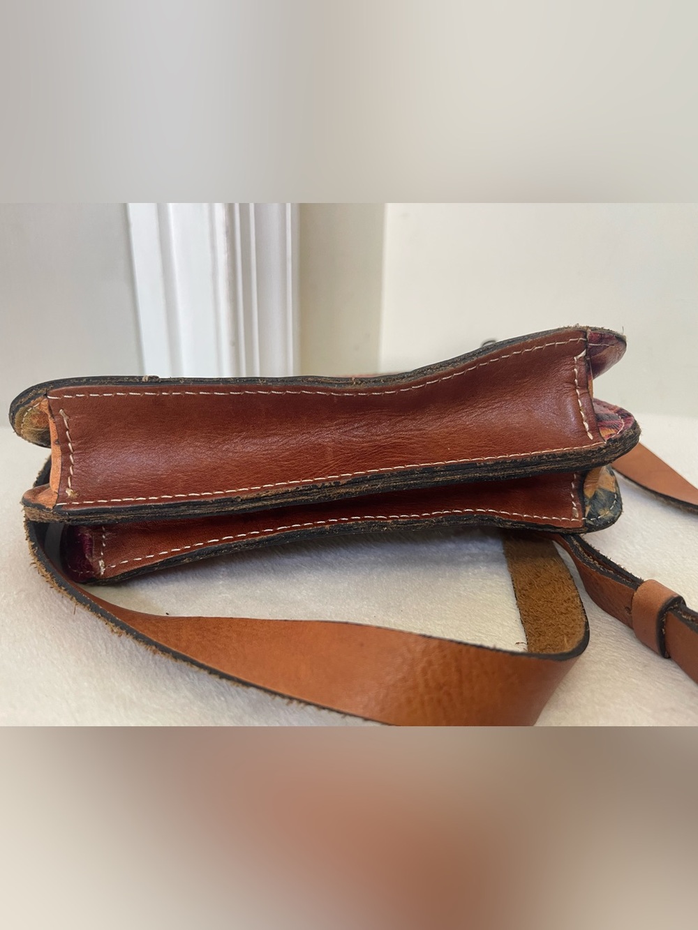 Patricia Nash Tan Brown Floral Leather Crossbody - Picture 7 of 10